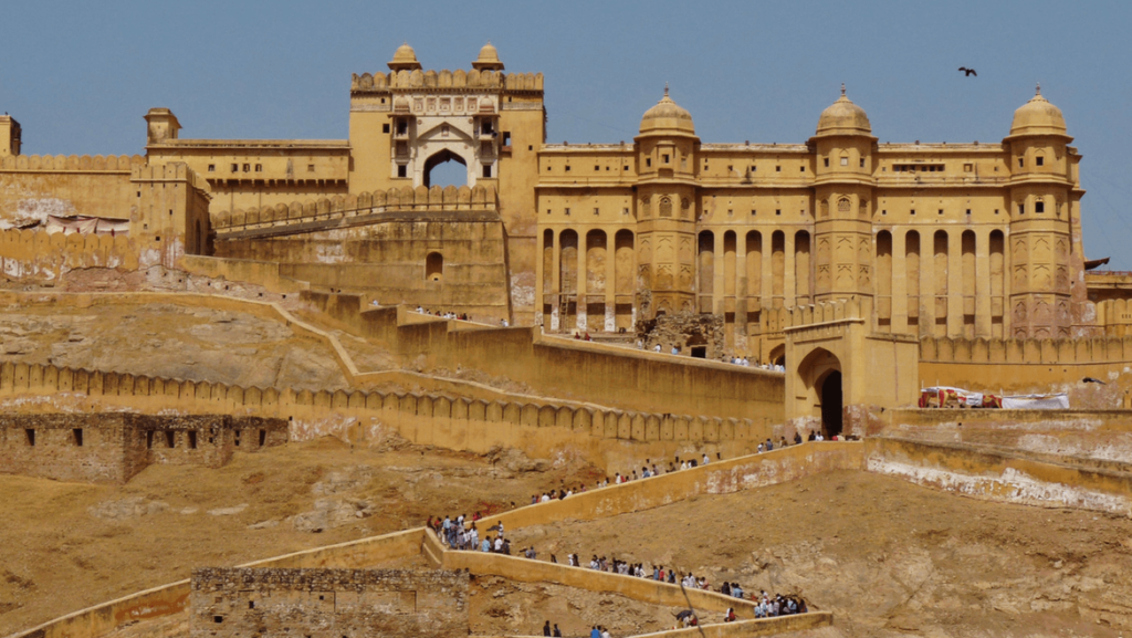 Visit Rajasthan Palaces With Falon Cabs